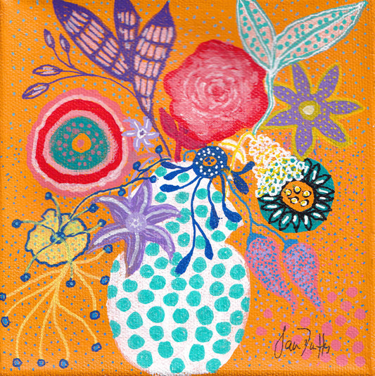 BLOOMS IN POLKA DOT VASE